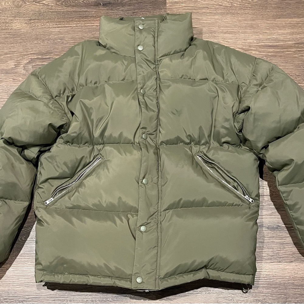 Zara Men’s Puffer Coat